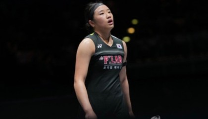 九游网页版-韩国大魔王哭了！36连胜终结 韩媒不服：王祉怡都不敢相信自己赢了|安洗莹|全英公开赛|全英羽毛球公开赛|女单|公开赛_新浪体育_新浪新闻